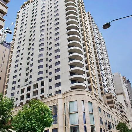 Oaks Sydney Castlereagh Suites-3
